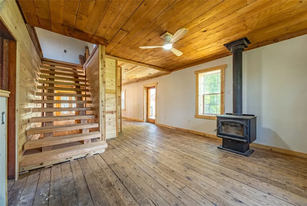 153 Dutch Hill Road Hamilton MT 59840