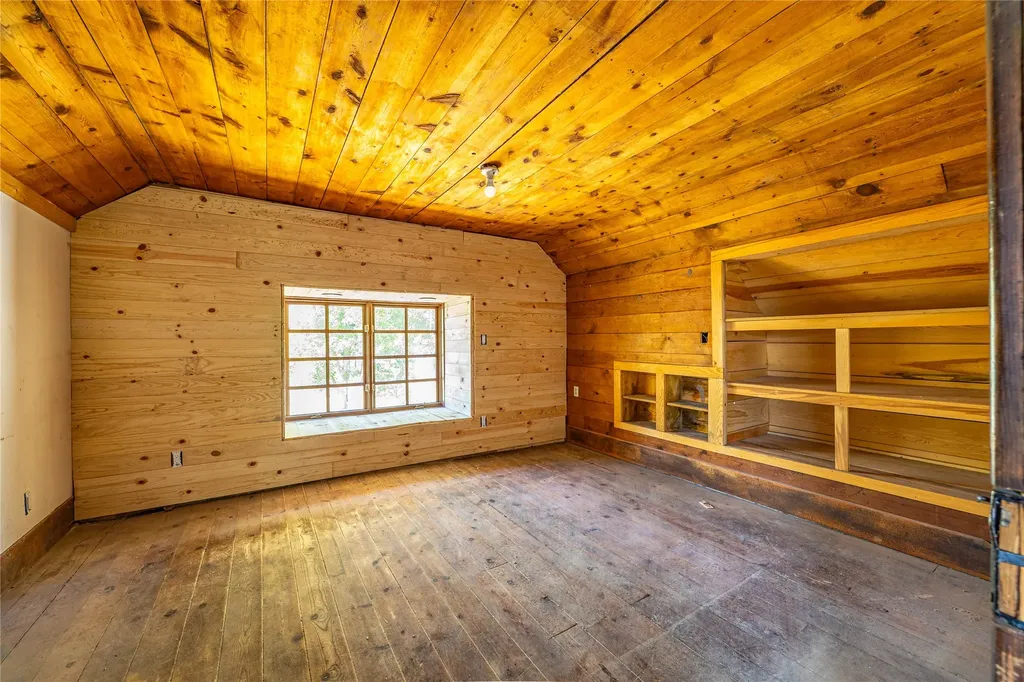 153 Dutch Hill Road Hamilton MT 59840