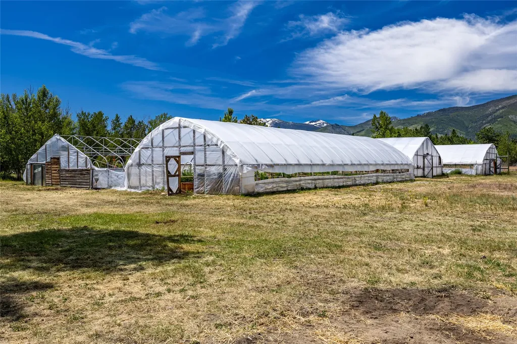 153 Dutch Hill Road Hamilton MT 59840