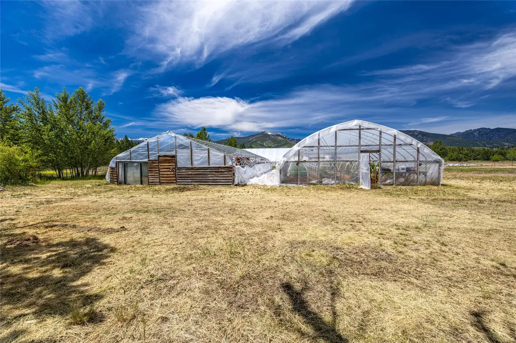 153 Dutch Hill Road Hamilton MT 59840