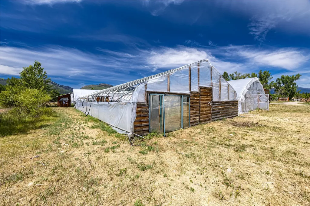 153 Dutch Hill Road Hamilton MT 59840