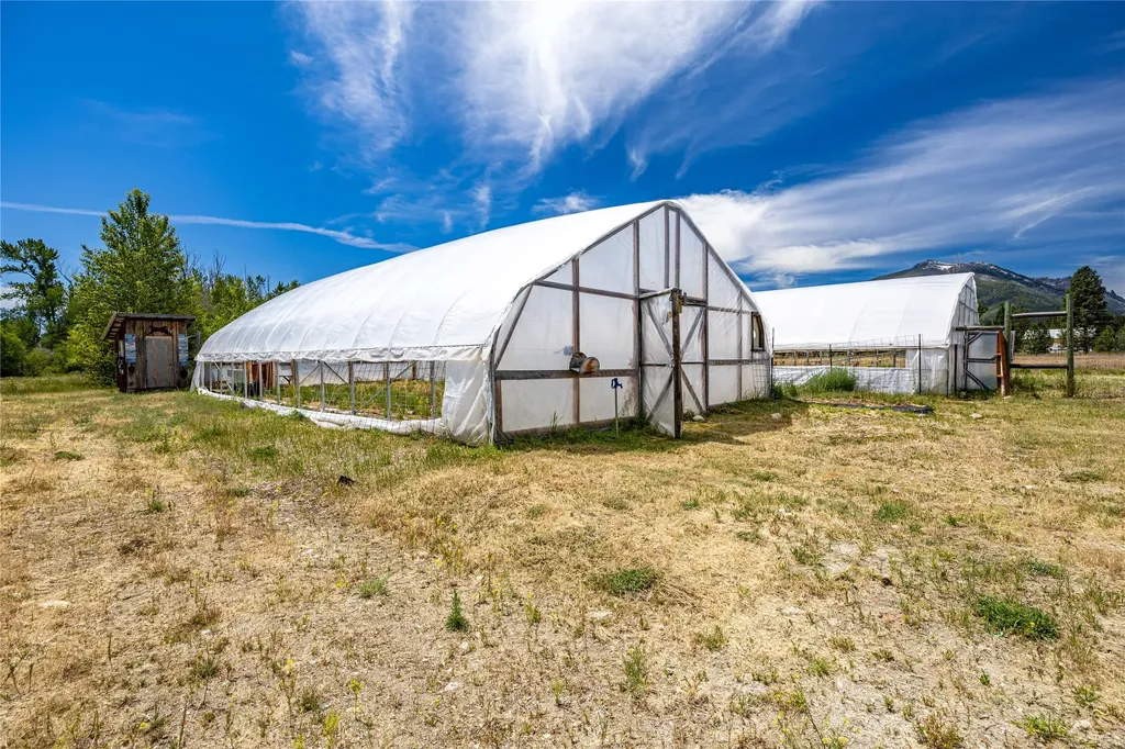 153 Dutch Hill Road Hamilton MT 59840