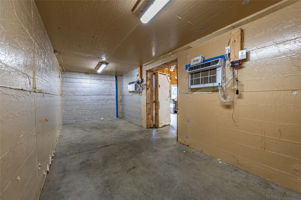 153 Dutch Hill Road Hamilton MT 59840
