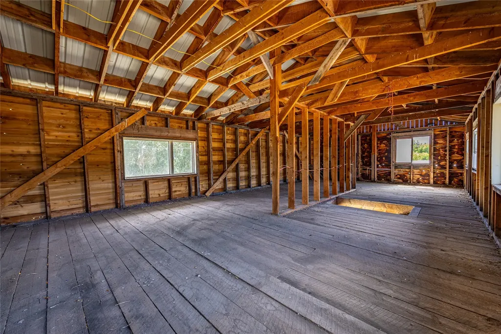 153 Dutch Hill Road Hamilton MT 59840