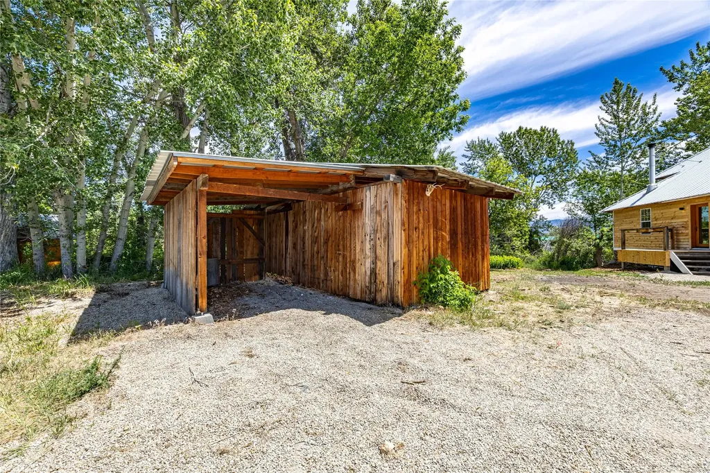 153 Dutch Hill Road Hamilton MT 59840
