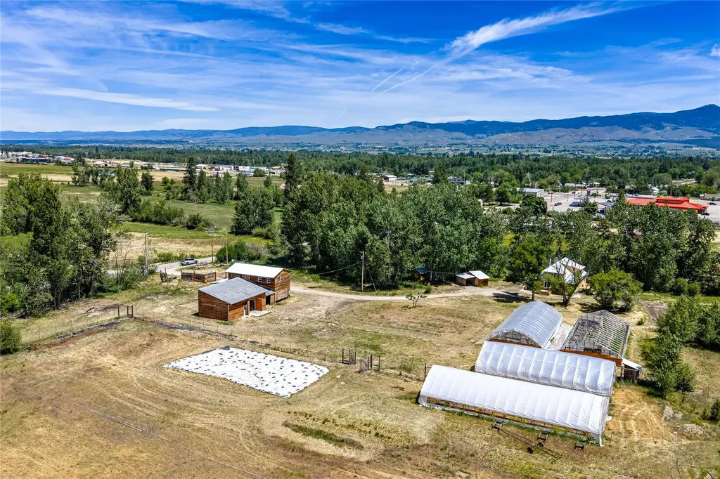 153 Dutch Hill Road Hamilton MT 59840