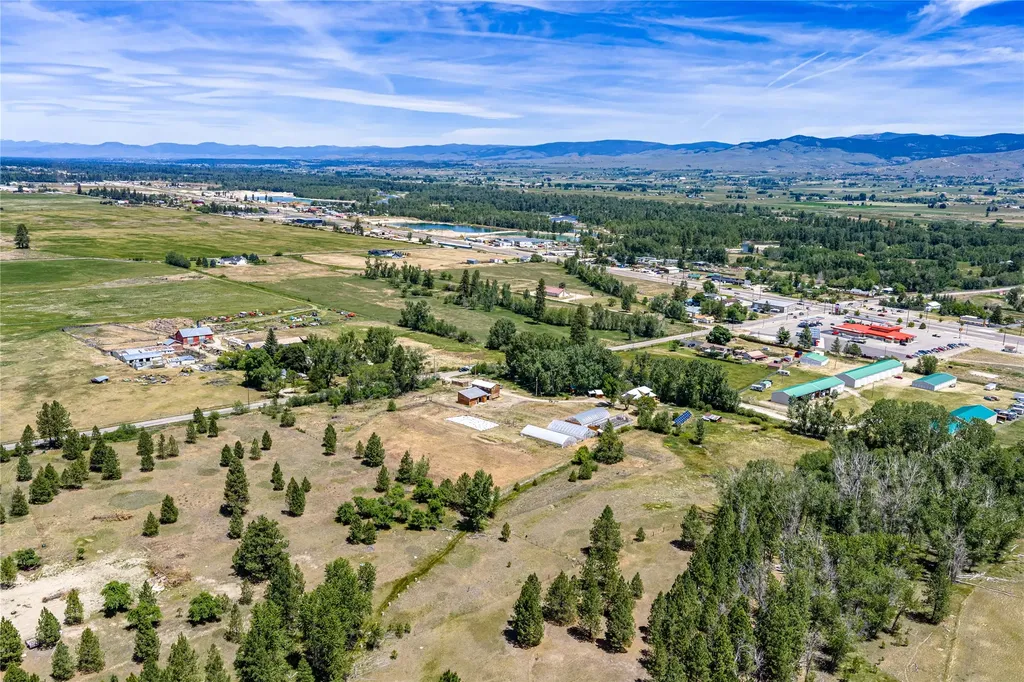 153 Dutch Hill Road Hamilton MT 59840