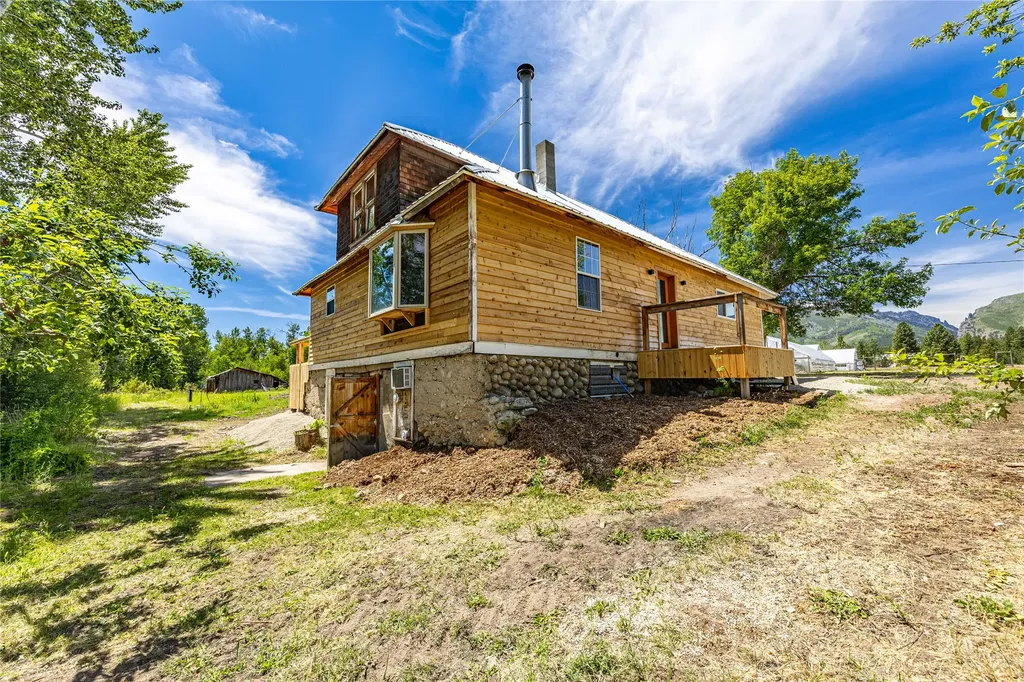 153 Dutch Hill Road Hamilton MT 59840