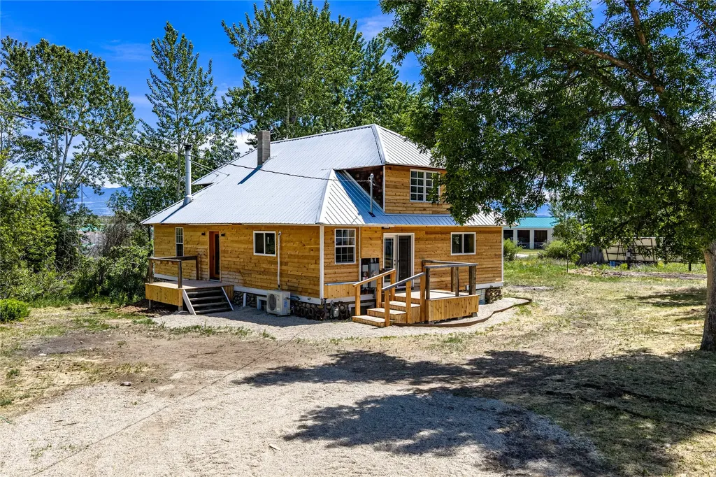 153 Dutch Hill Road Hamilton MT 59840