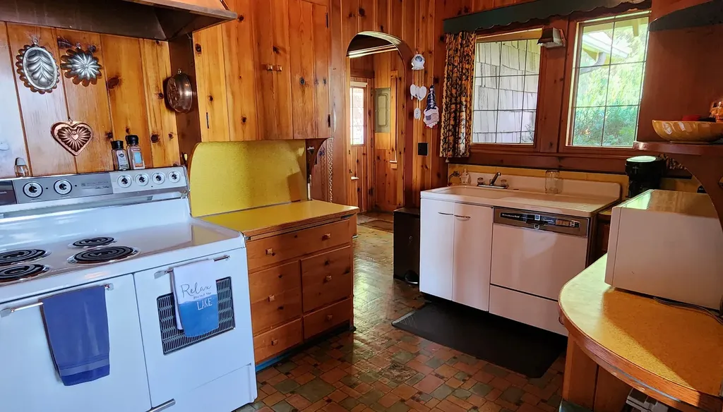 397 Caroline Point Road Lakeside MT 59922