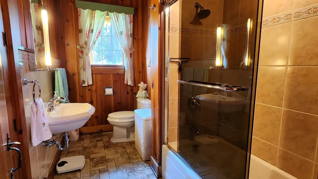397 Caroline Point Road Lakeside MT 59922