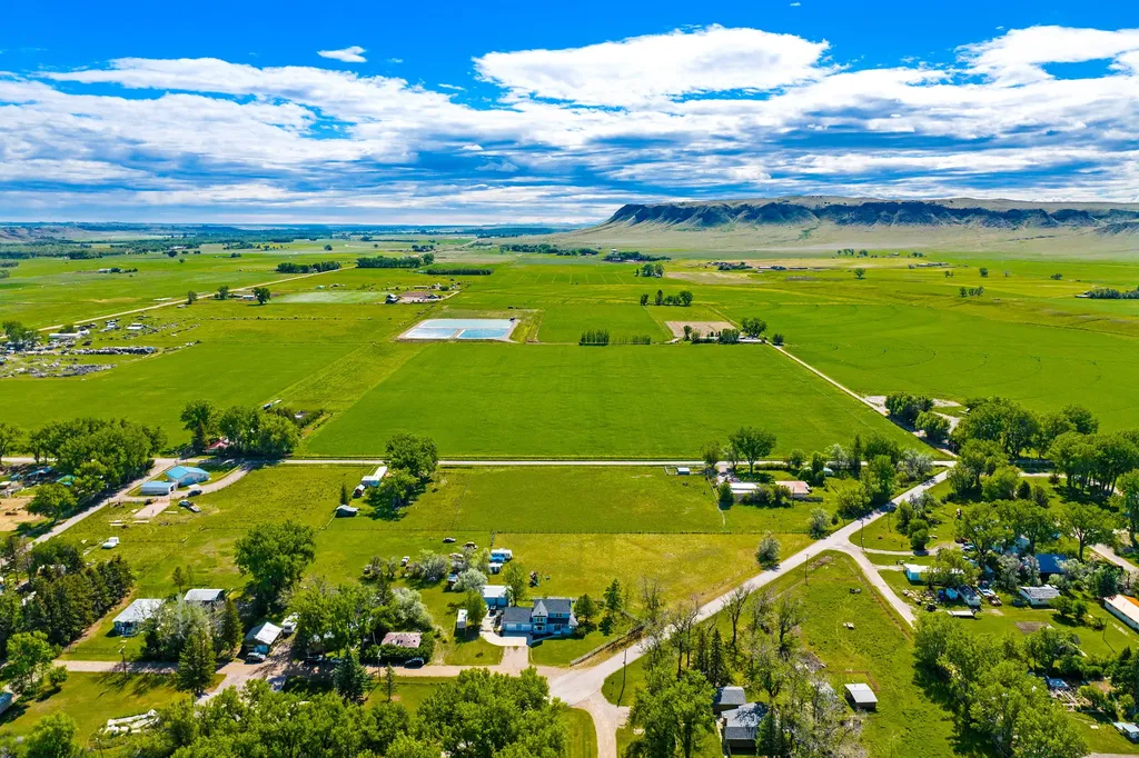 115 Sequist Street Simms MT 59477