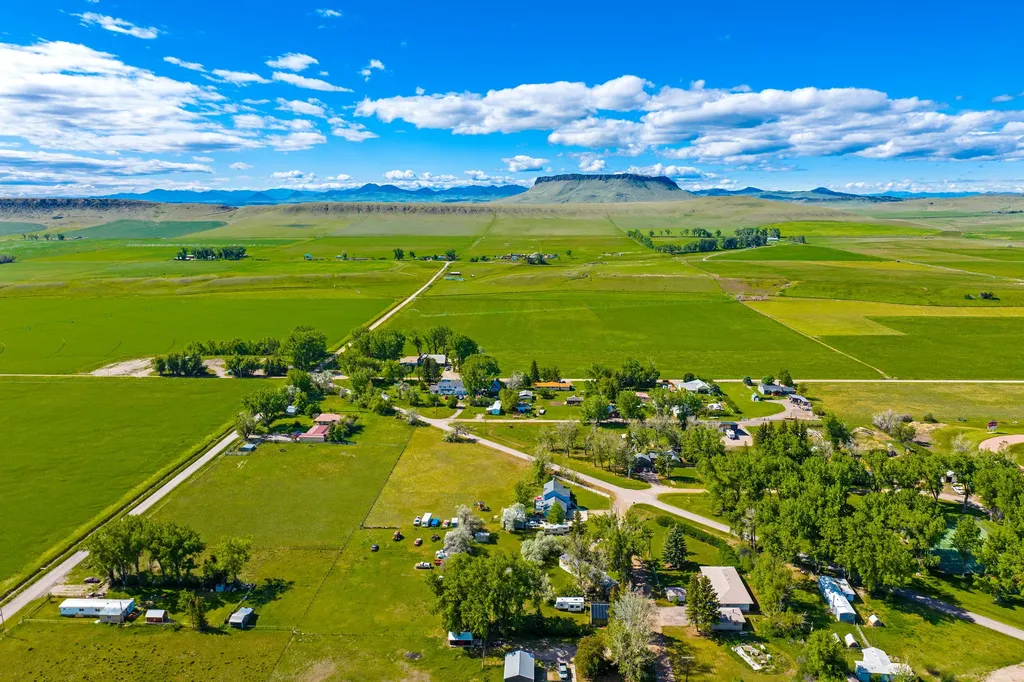 115 Sequist Street Simms MT 59477