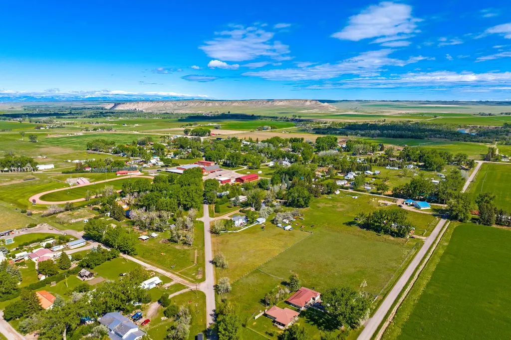 115 Sequist Street Simms MT 59477