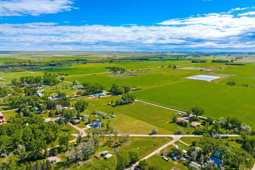 115 Sequist Street Simms MT 59477