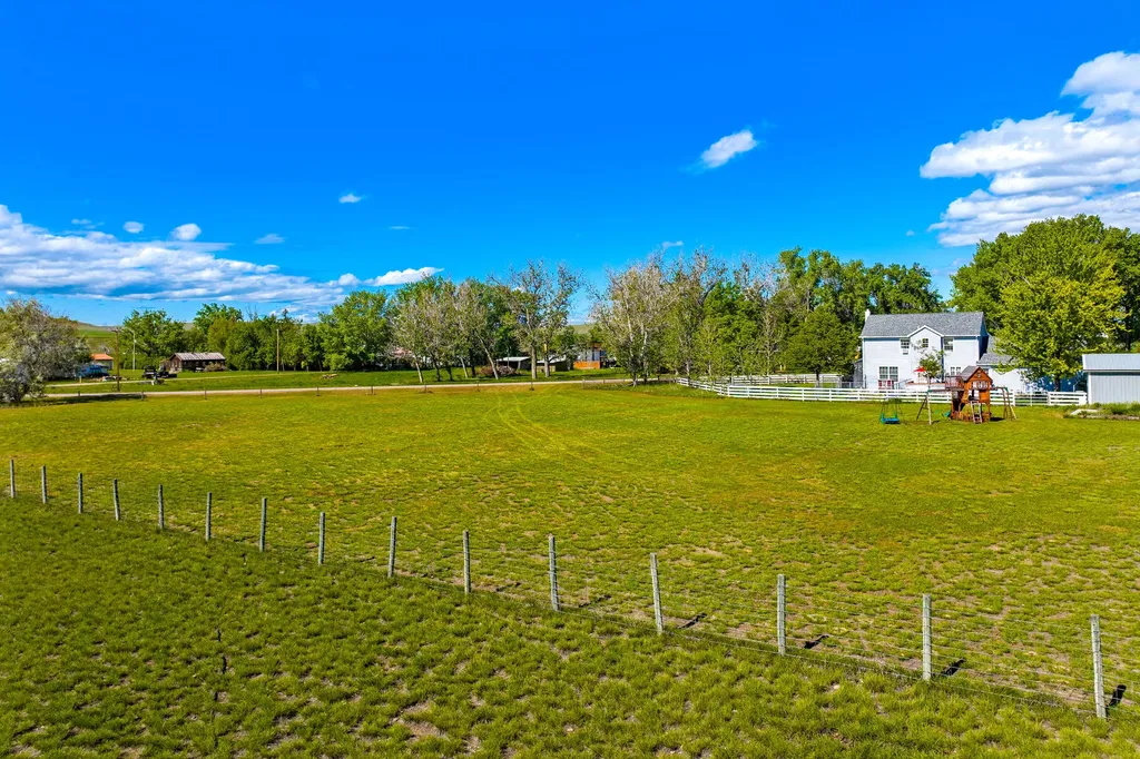 115 Sequist Street Simms MT 59477
