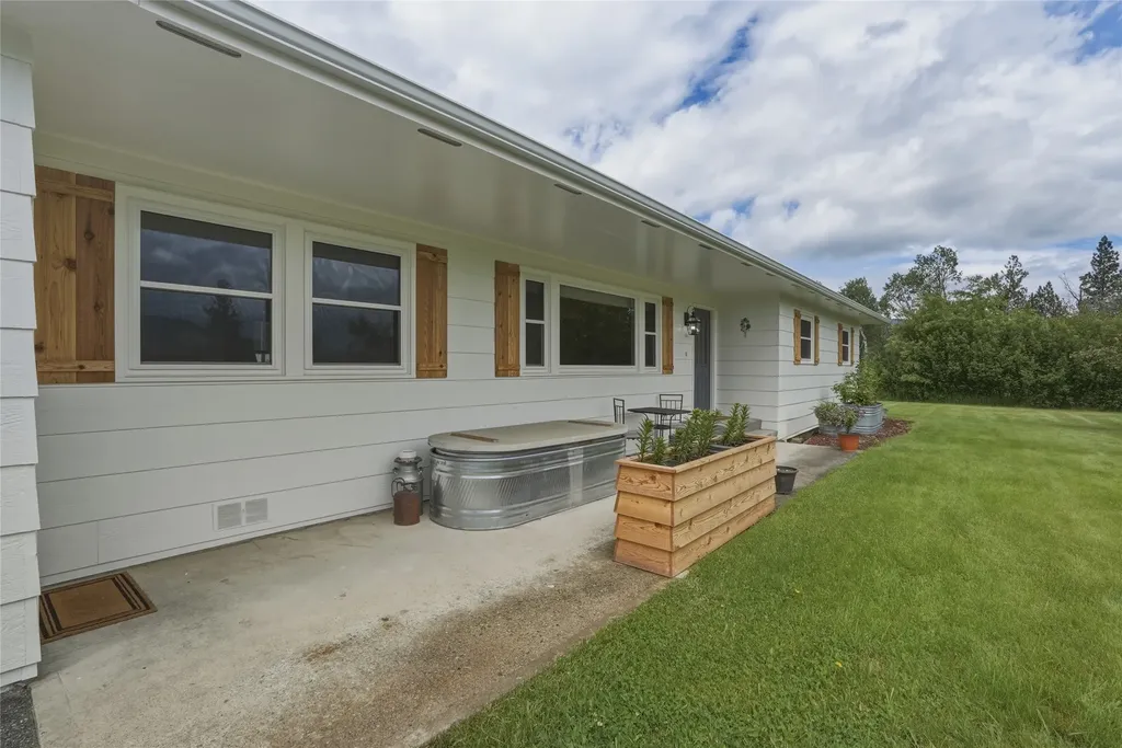 5817 Meadow Vista Drive Florence MT 59833
