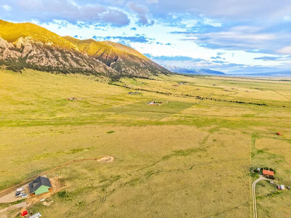 38 Elk Valley Road Ennis MT 59729