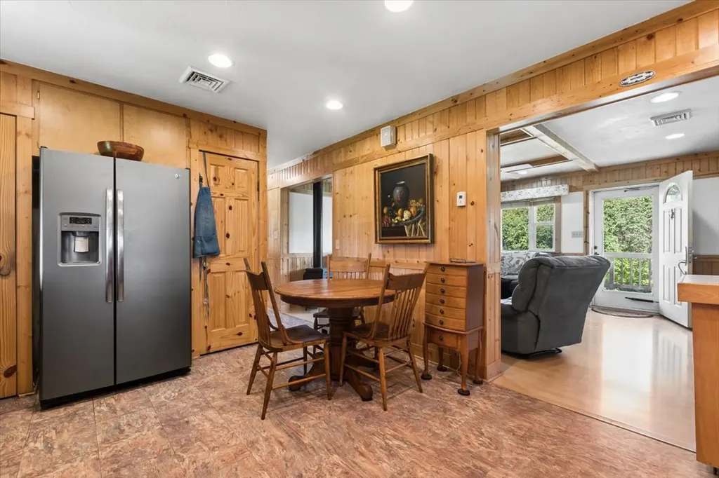 1685 Mt Highway 206 Columbia Falls MT 59912