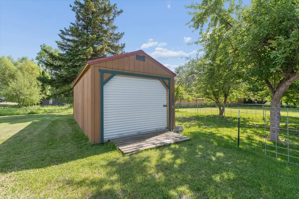 1685 Mt Highway 206 Columbia Falls MT 59912