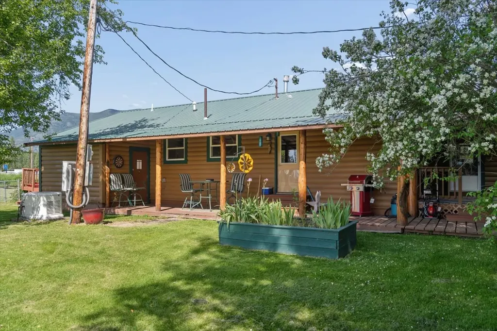 1685 Mt Highway 206 Columbia Falls MT 59912