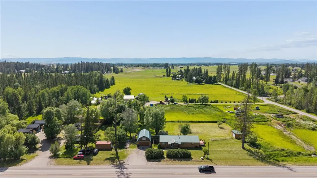 1685 Mt Highway 206 Columbia Falls MT 59912