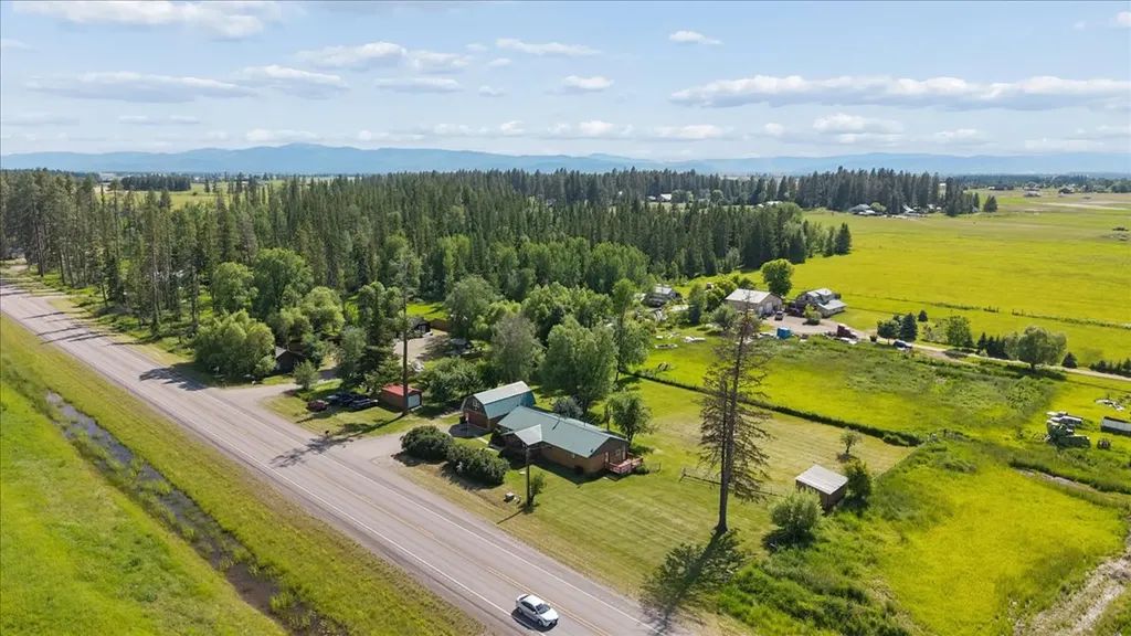 1685 Mt Highway 206 Columbia Falls MT 59912