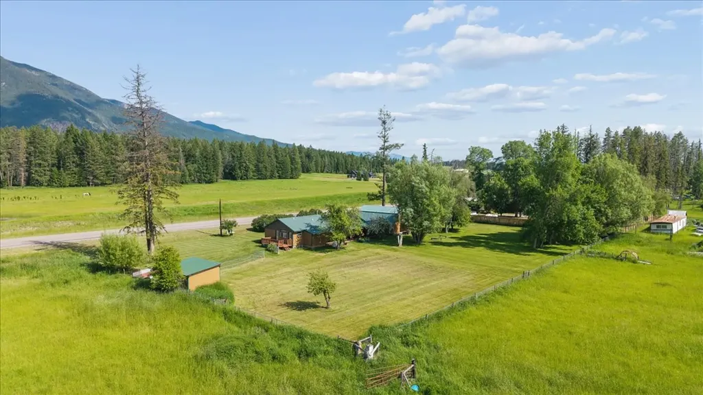 1685 Mt Highway 206 Columbia Falls MT 59912