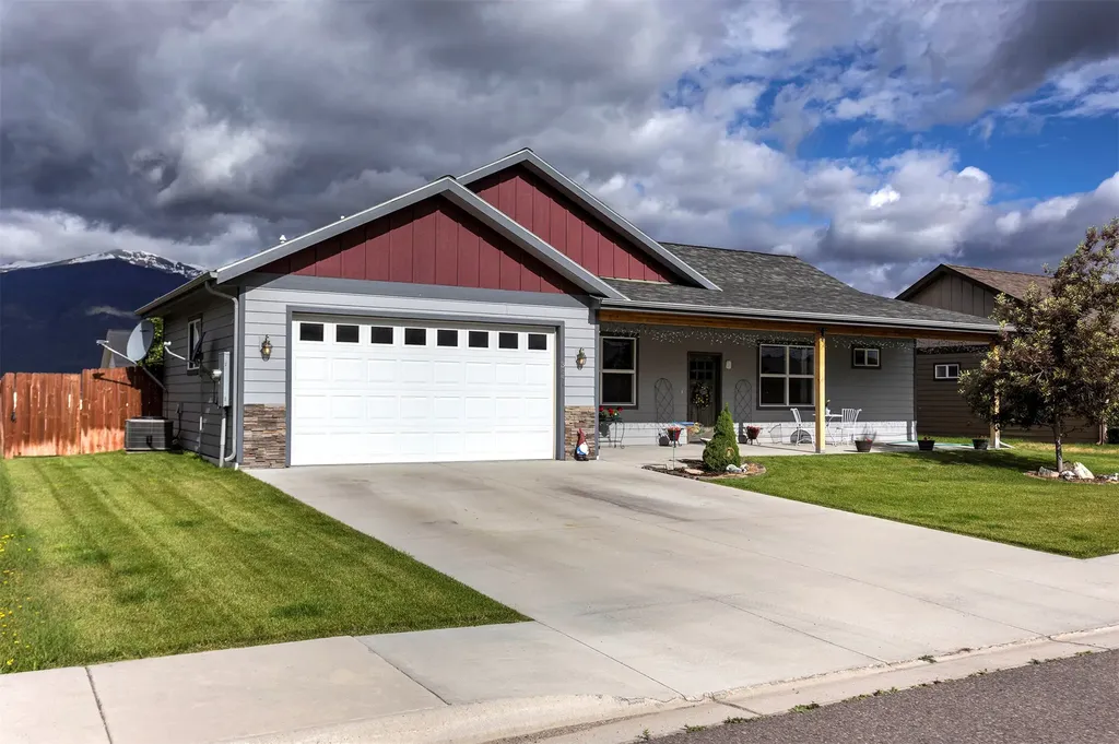 3541 Hitching Post Lane Stevensville MT 59870