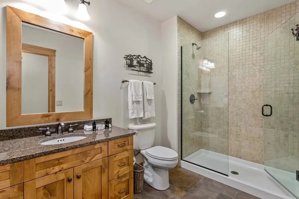 105 Oliver Lane Bigfork MT 59911