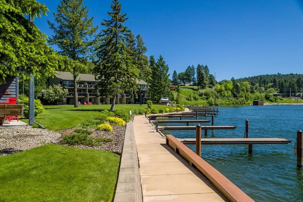105 Oliver Lane Bigfork MT 59911