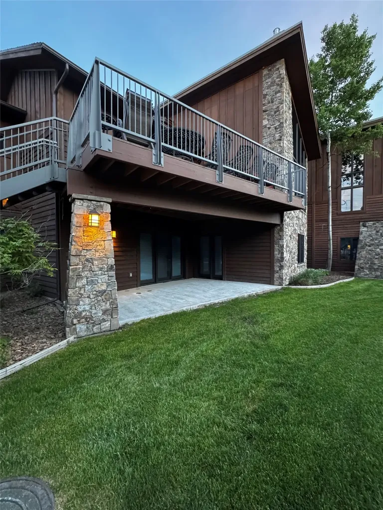 105 Oliver Lane Bigfork MT 59911