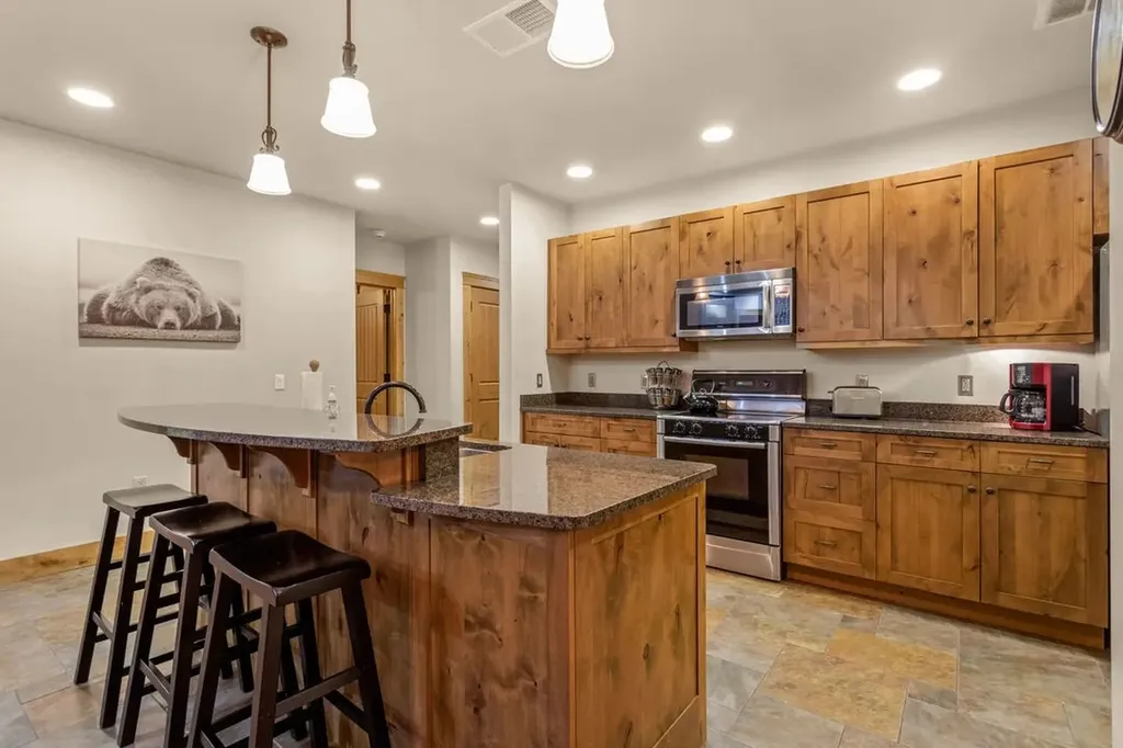 105 Oliver Lane Bigfork MT 59911