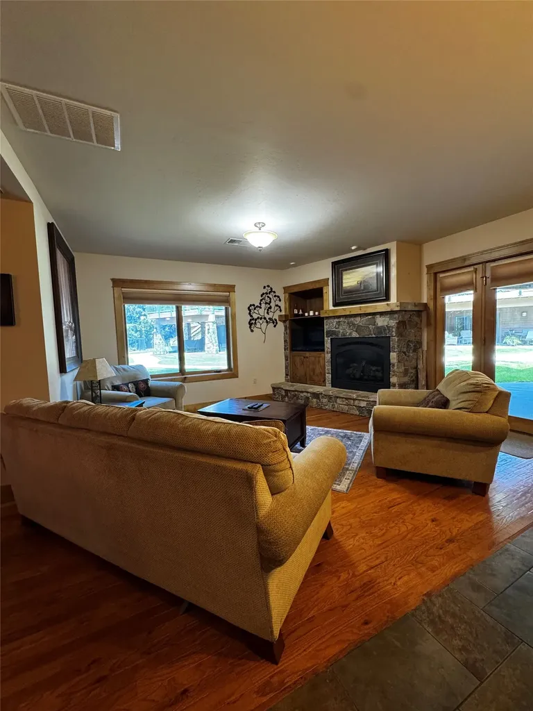 105 Oliver Lane Bigfork MT 59911