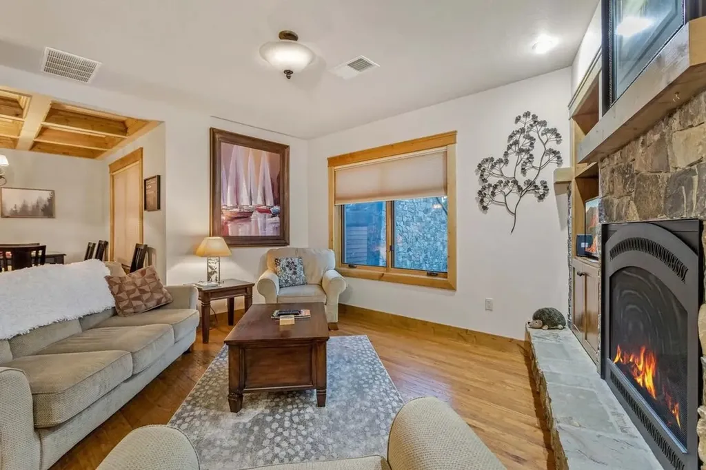 105 Oliver Lane Bigfork MT 59911
