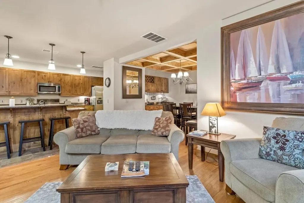 105 Oliver Lane Bigfork MT 59911