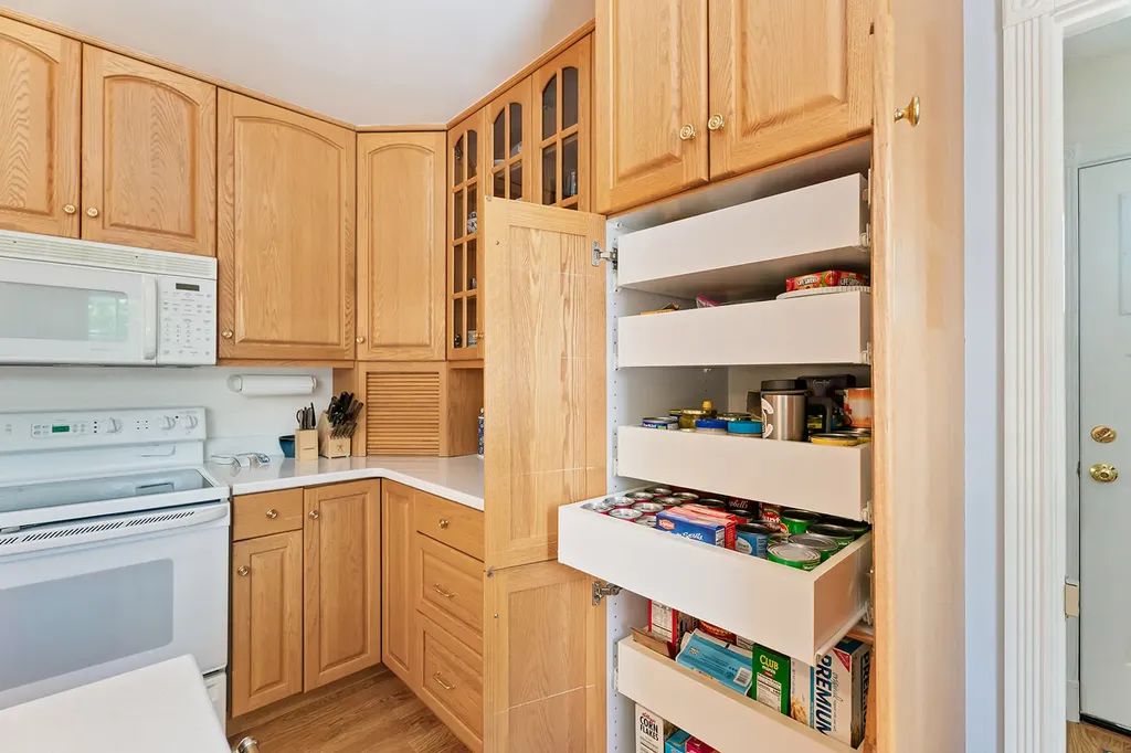 907 Birch Street Helena MT 59601