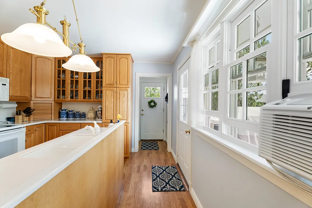 907 Birch Street Helena MT 59601