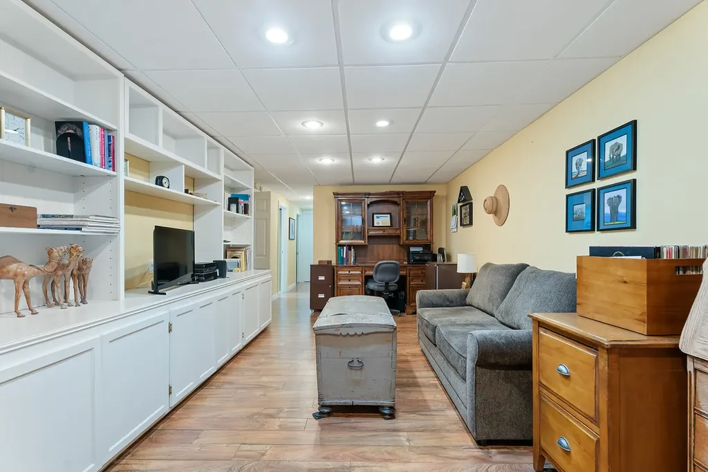907 Birch Street Helena MT 59601