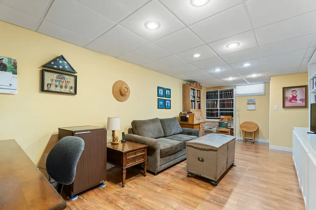 907 Birch Street Helena MT 59601