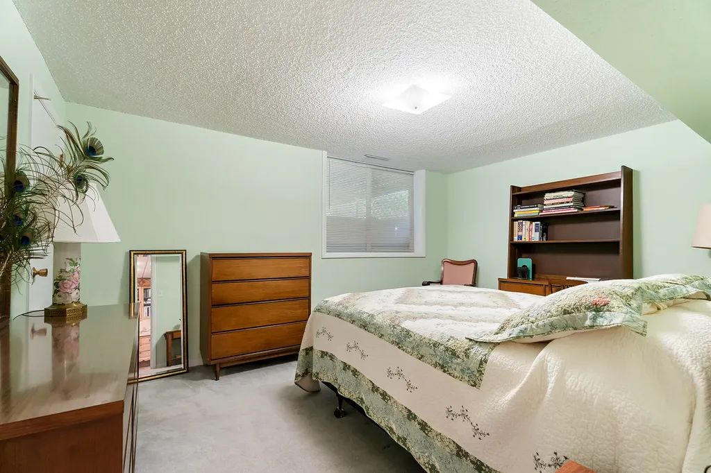 907 Birch Street Helena MT 59601