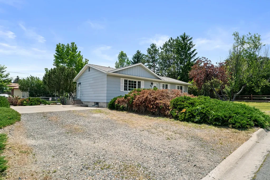 907 Birch Street Helena MT 59601