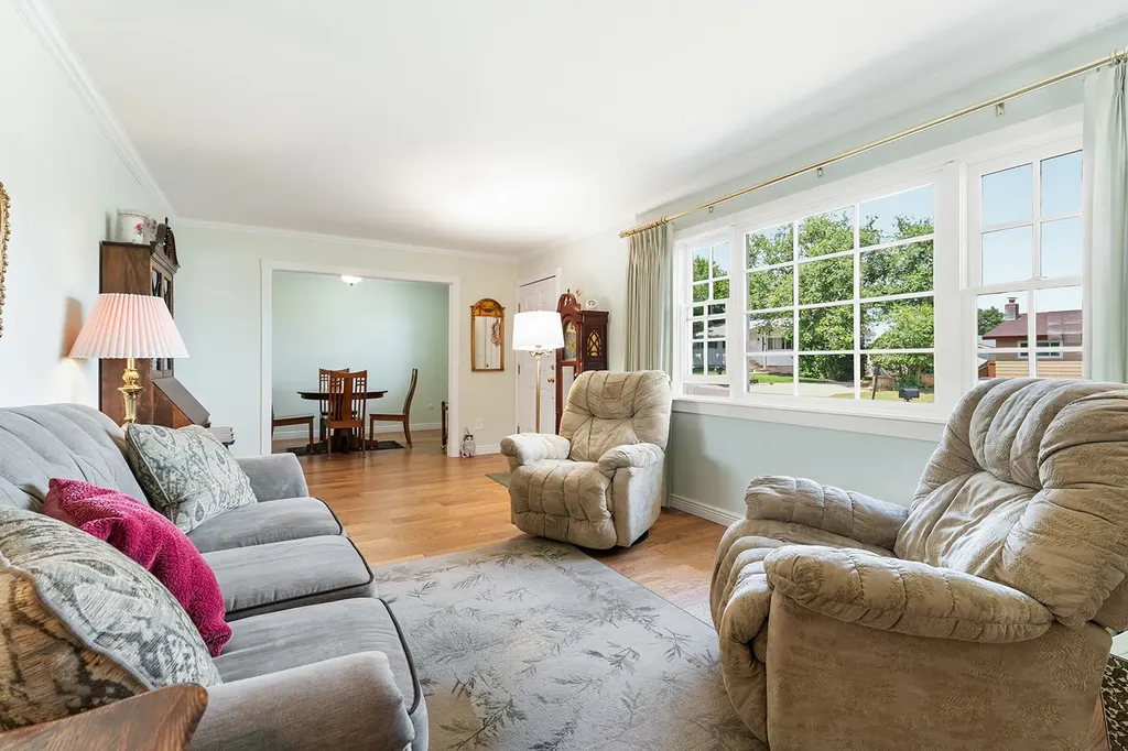 907 Birch Street Helena MT 59601