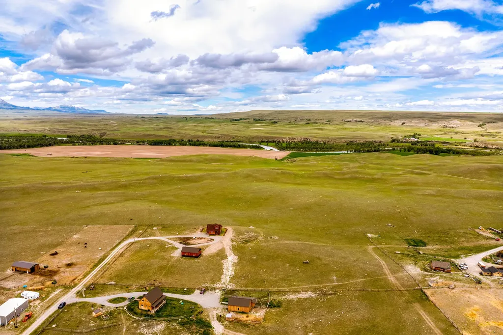 7985 N Cottonwood Drive Augusta MT 59410