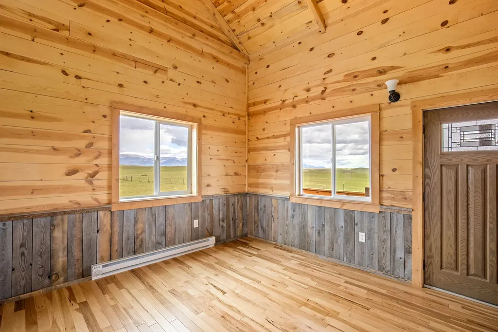 7985 N Cottonwood Drive Augusta MT 59410