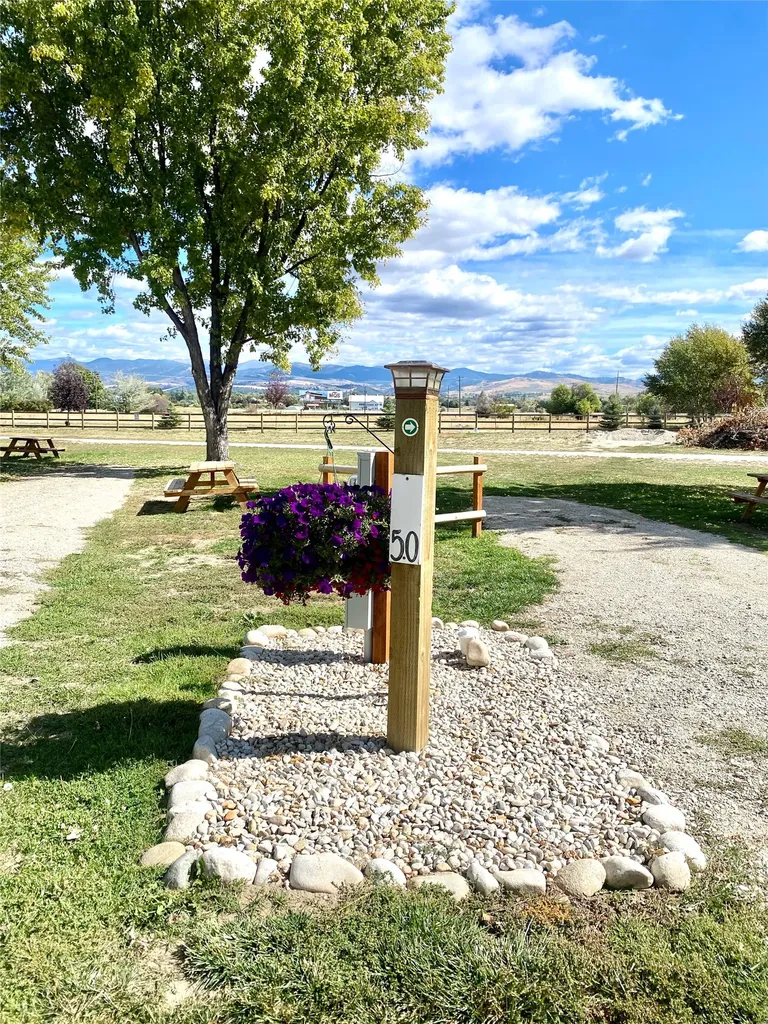 815 Us Highway 93 S Hamilton MT 59840