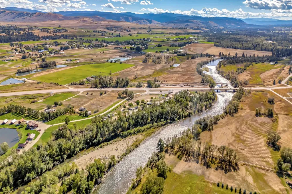 815 Us Highway 93 S Hamilton MT 59840