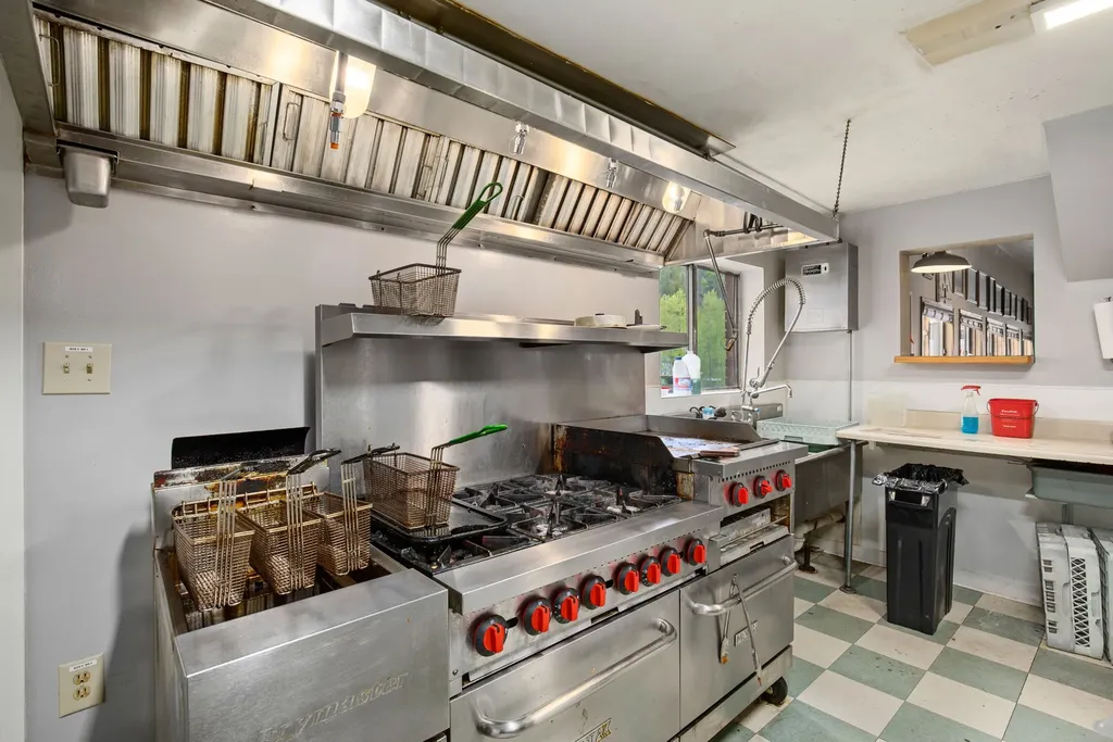 320 N Main Street Neihart MT 59465