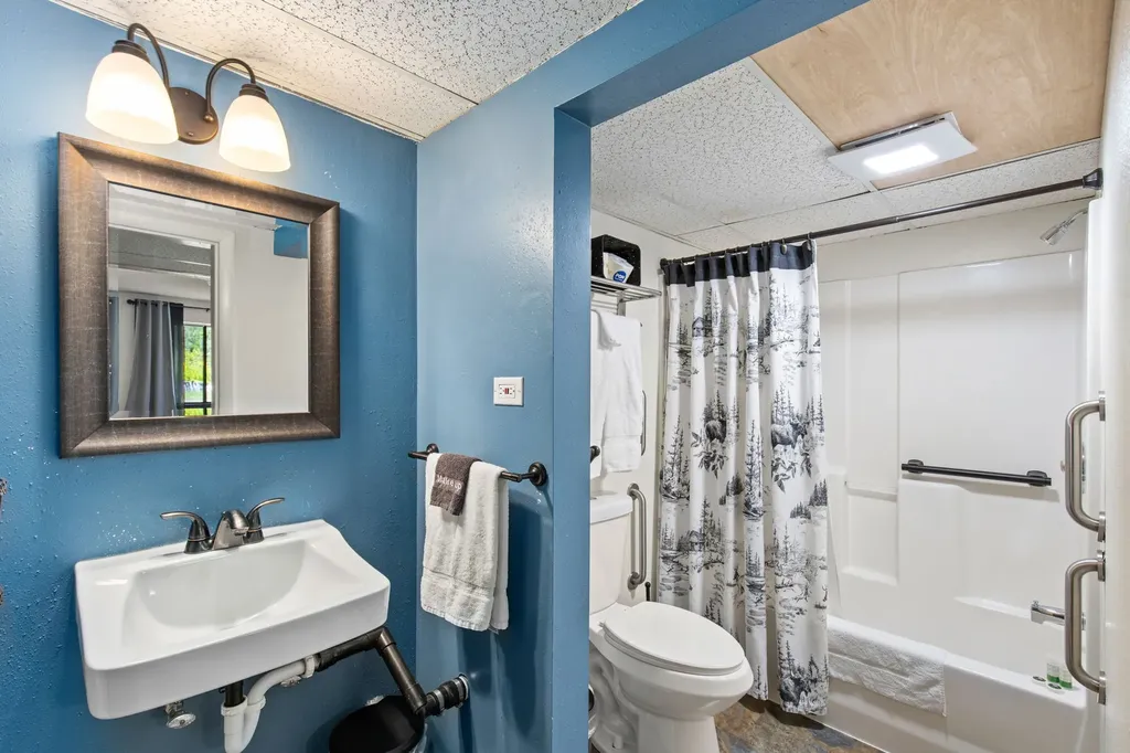 320 N Main Street Neihart MT 59465