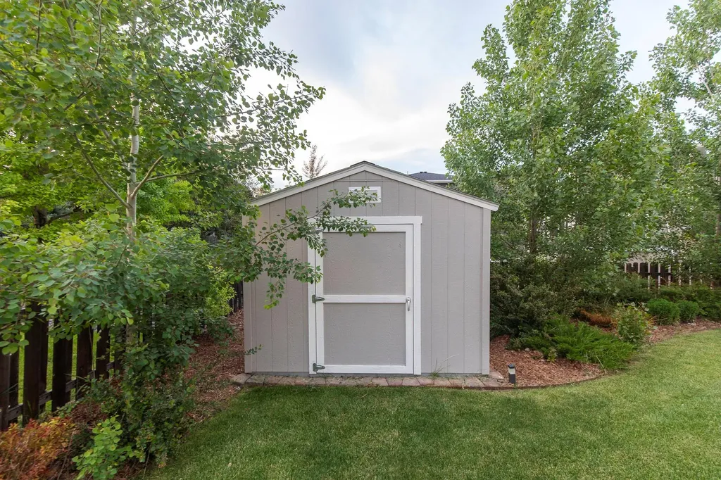 121 Laura Court Bozeman MT 59718